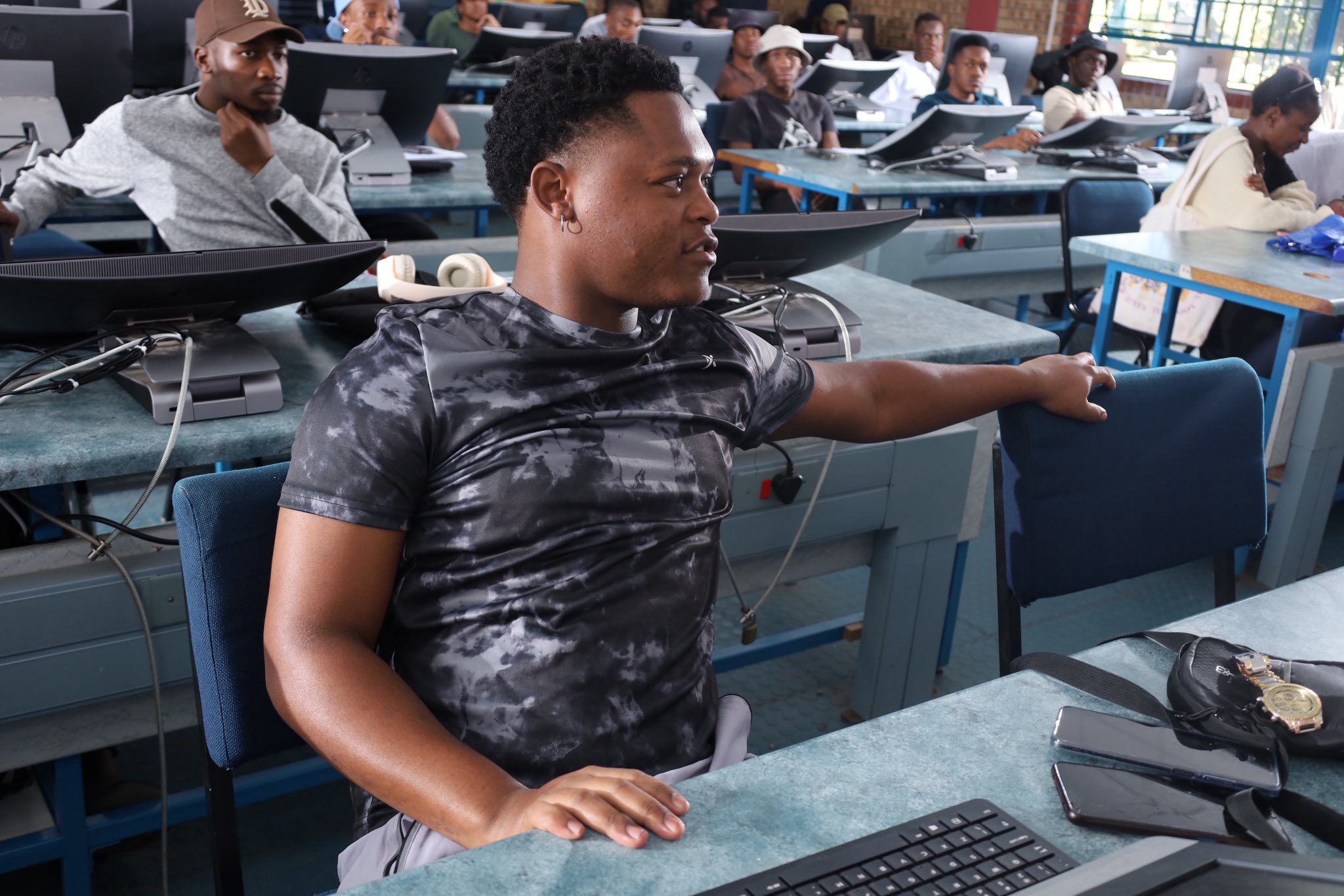 496201823_1106225891535932_6435599474858844895_n